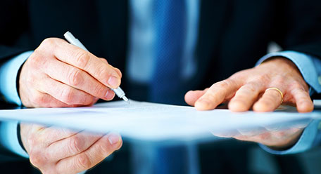 BusinessContracts-ManSigningContract